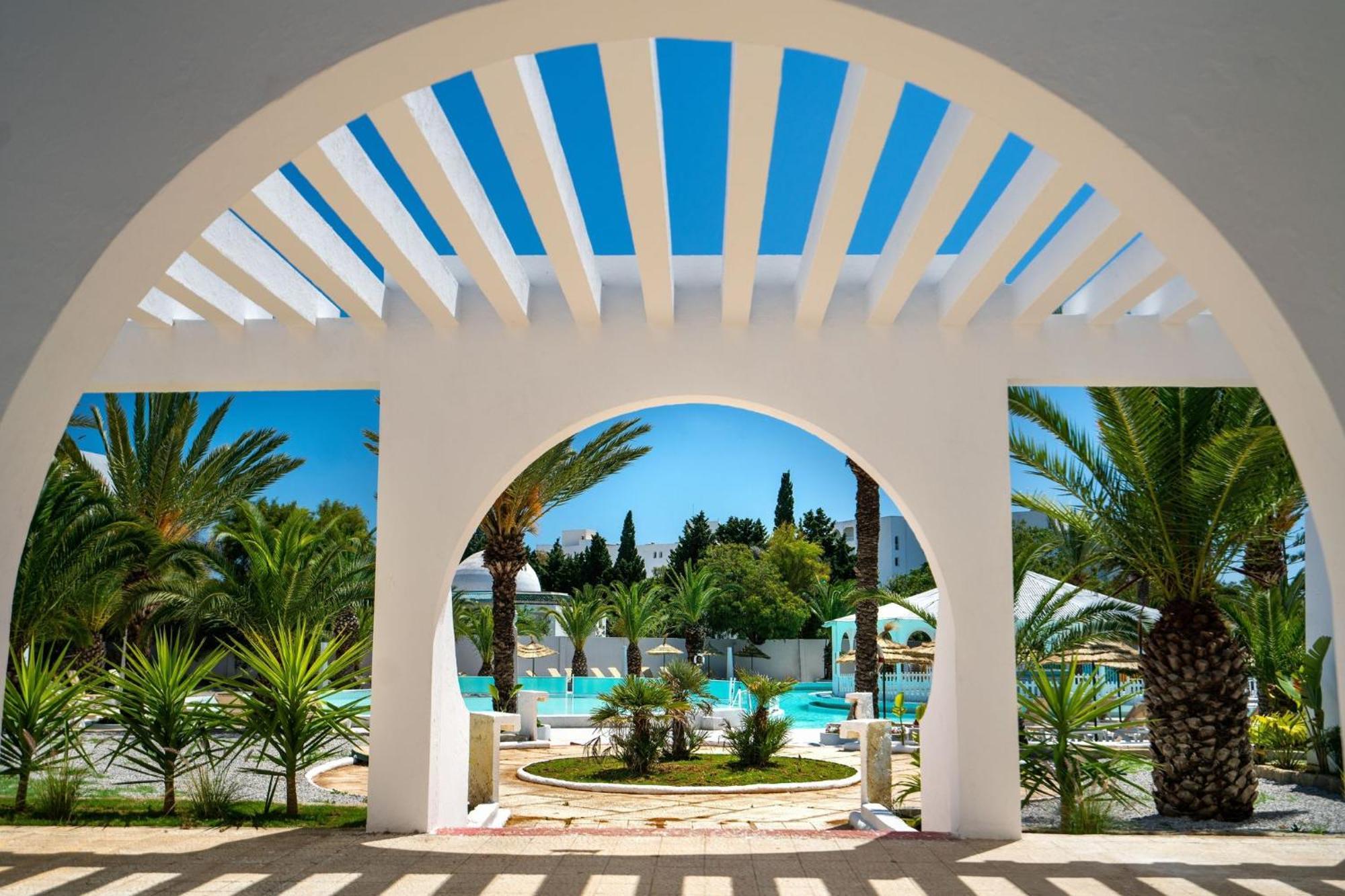 Golden Tulip President Hotel 4*