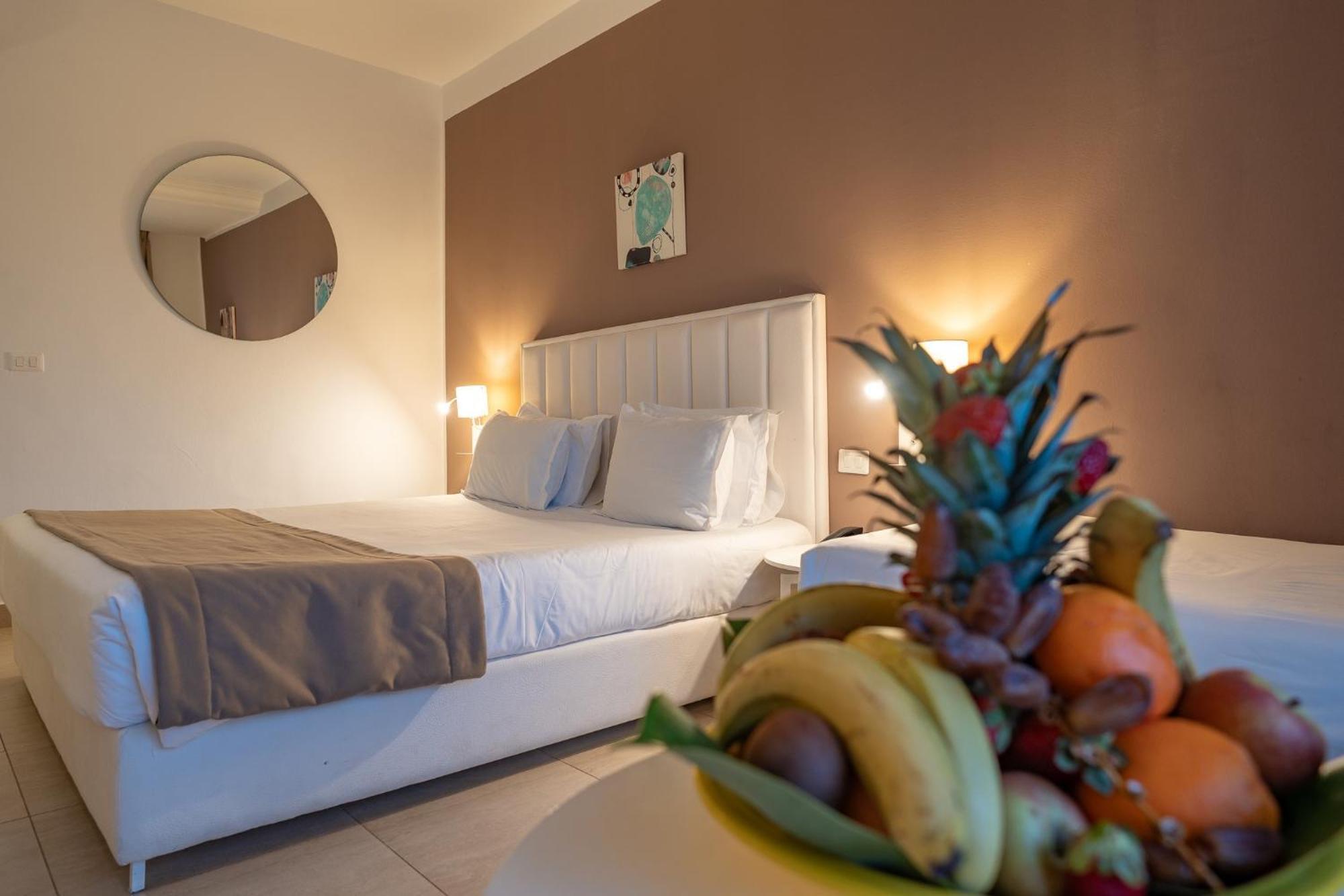Golden Tulip President 4*